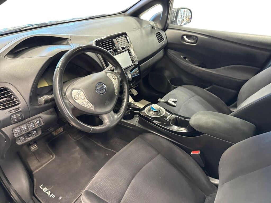 Nissan Leaf 2013 Musta