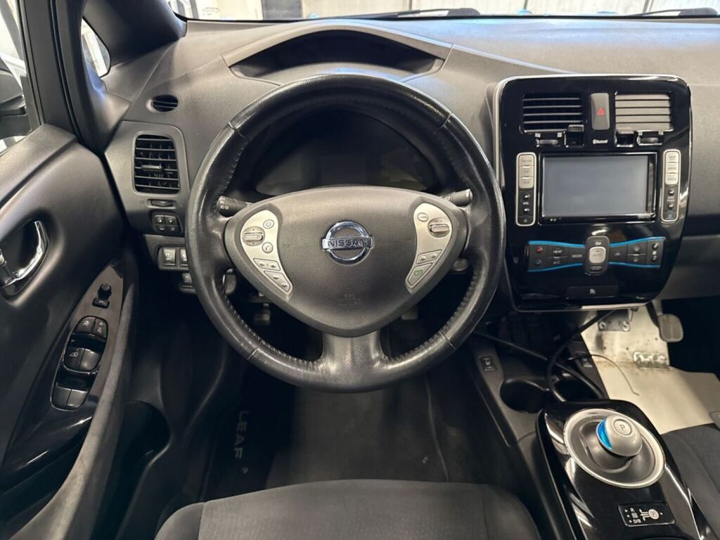 Nissan Leaf 2013 Musta