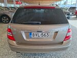 Mercedes-Benz C 2011 Ruskea (beige)