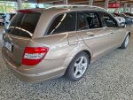 Mercedes-Benz C 2011 Ruskea (beige)