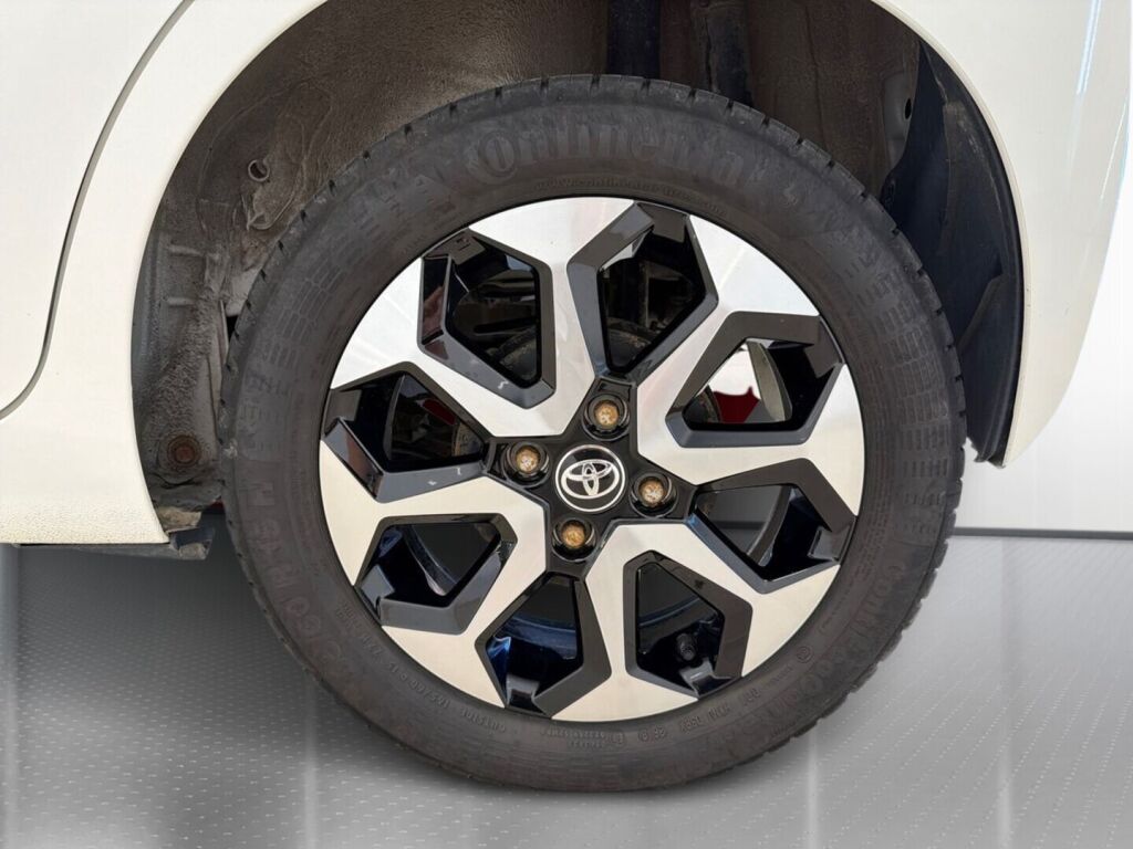 Toyota AYGO 2018 Valkoinen