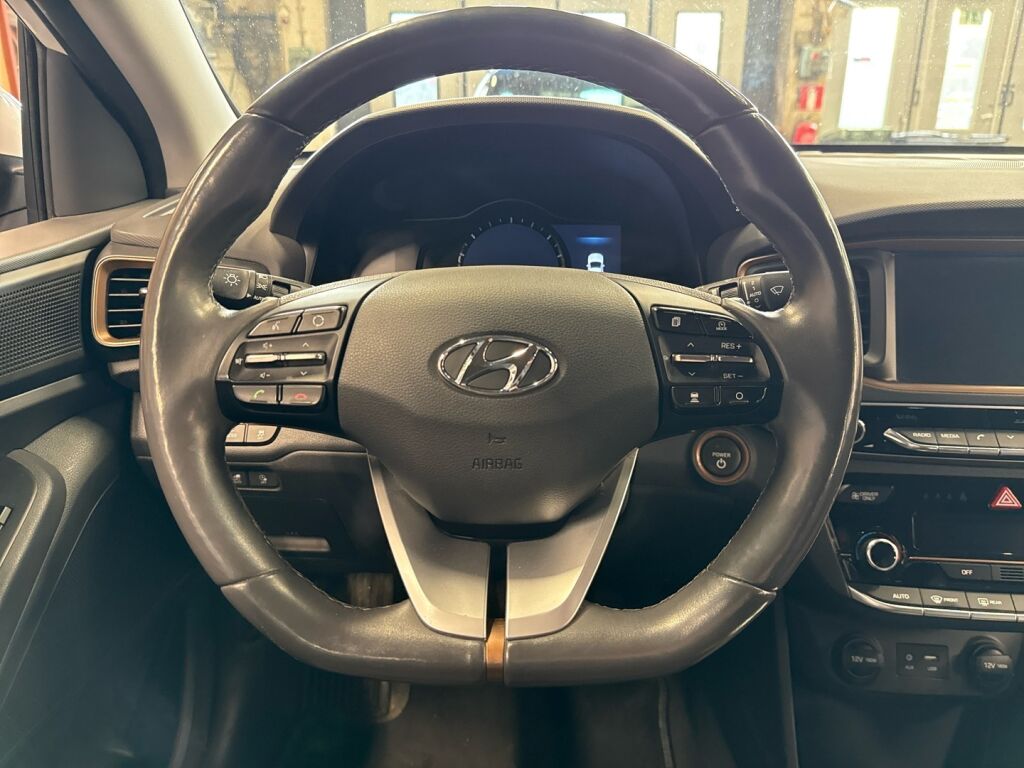 Hyundai IONIQ electric 2018 Valkoinen