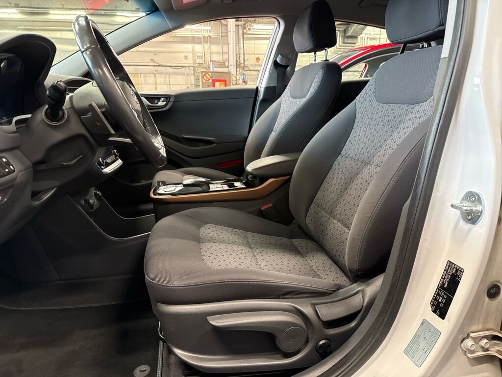 Hyundai IONIQ electric 2018 Valkoinen