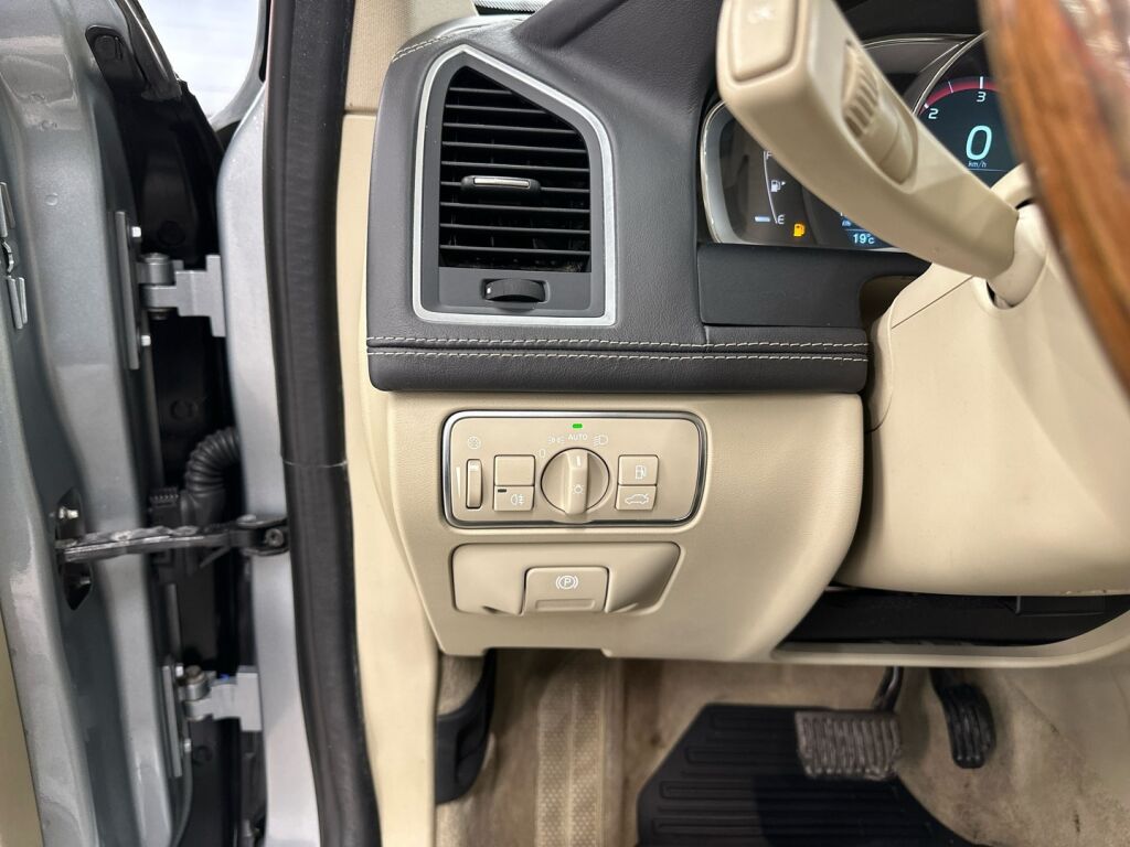 Volvo XC60 2015 Hopea