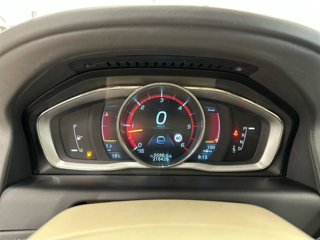 Volvo XC60 2015 Hopea