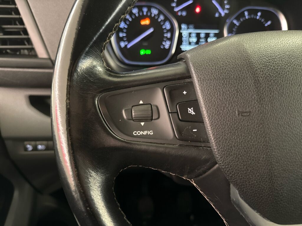 Peugeot Expert 2019 Valkoinen