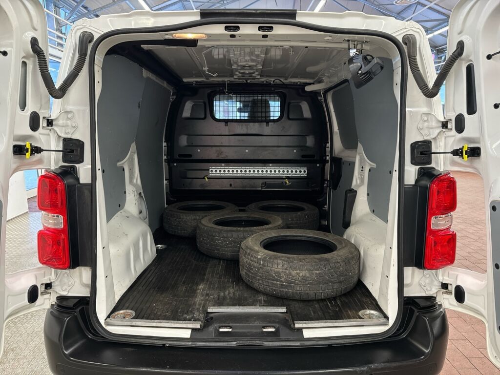 Toyota Proace 2019 Valkoinen