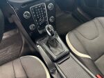 Volvo V40 2019 Valkoinen
