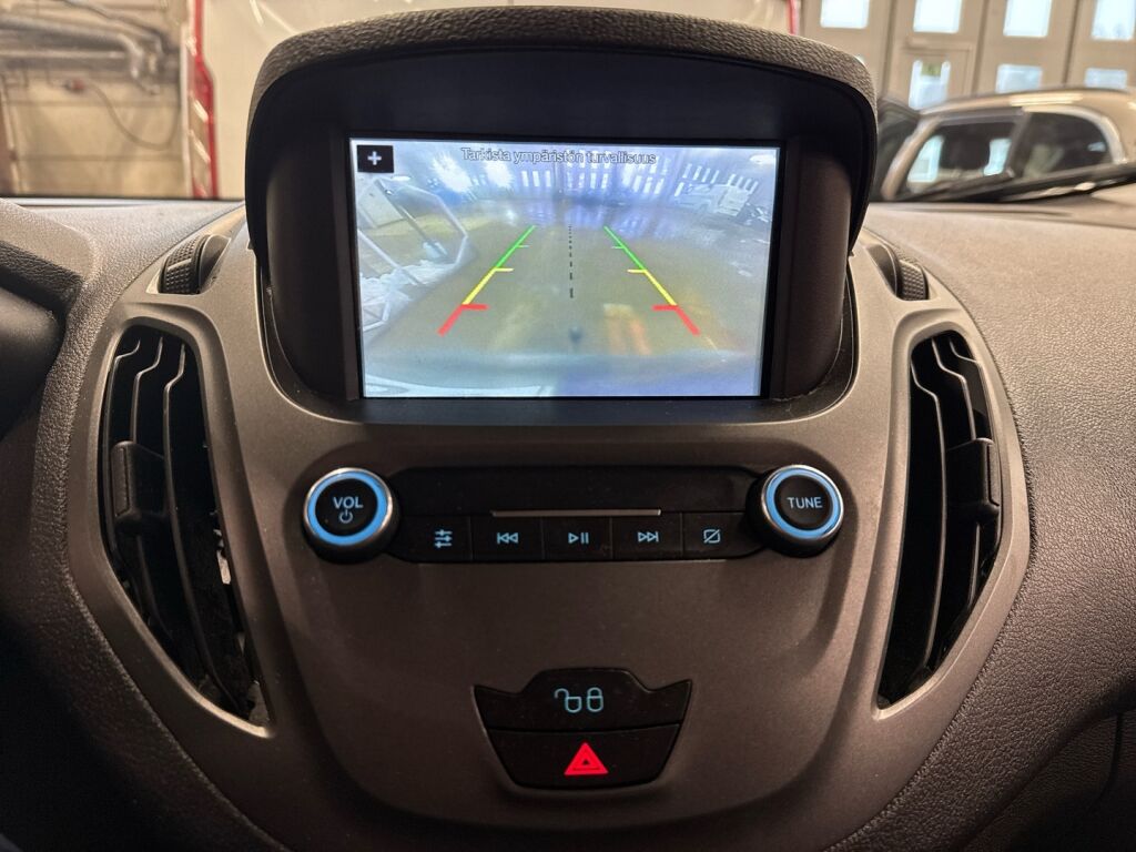 Ford Transit Courier 2019 Musta