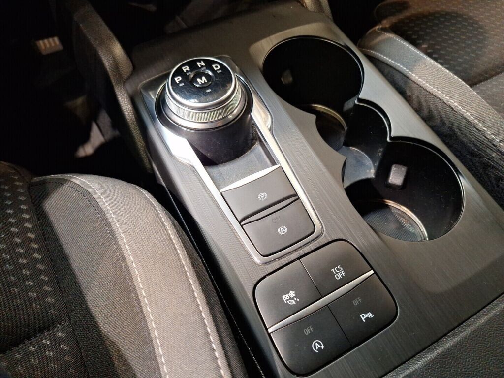 Ford Focus 2019 Valkoinen