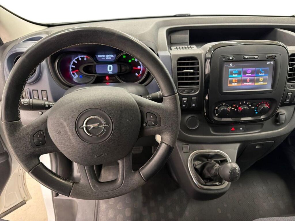 Opel Vivaro 2019 Valkoinen