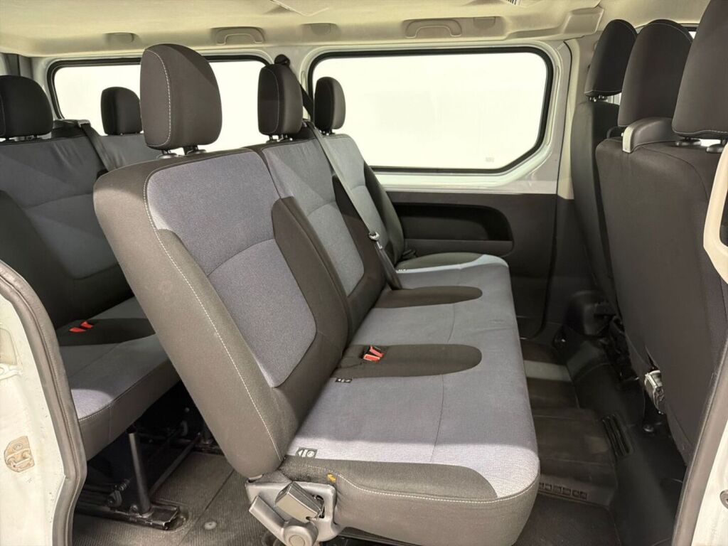 Opel Vivaro 2019 Valkoinen