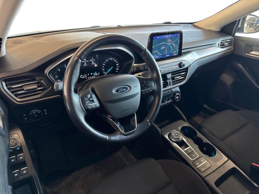 Ford Focus 2019 Valkoinen