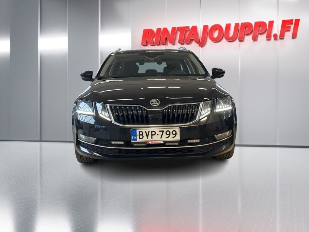 Skoda Octavia 2019 Musta