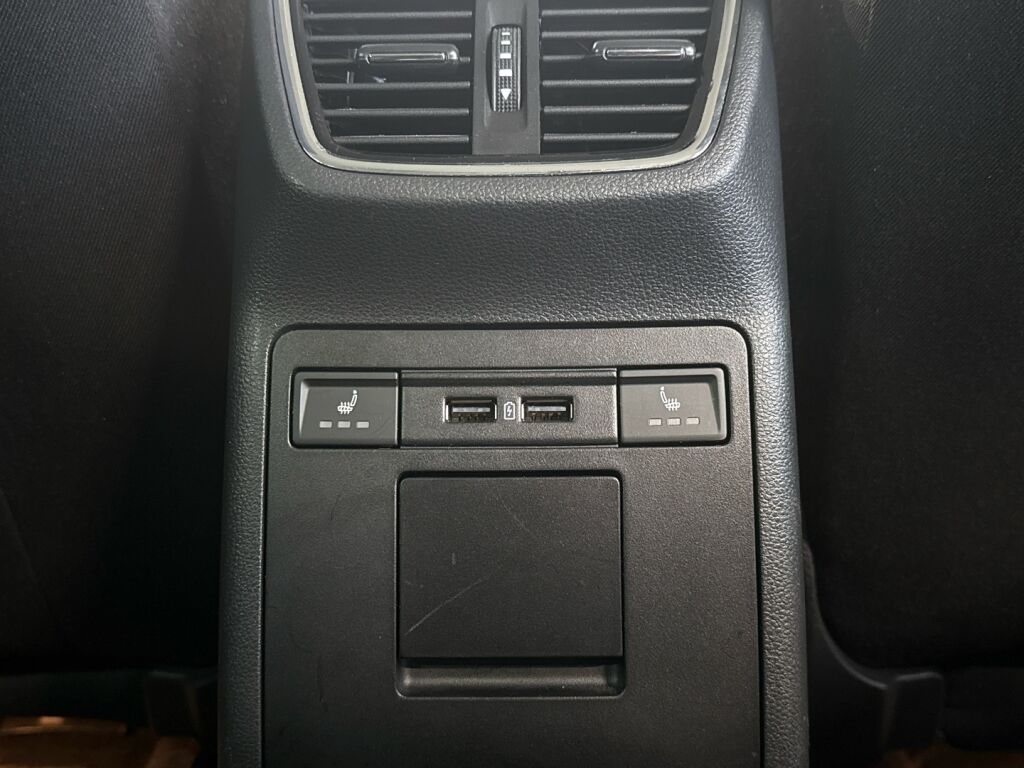 Skoda Octavia 2019 Musta
