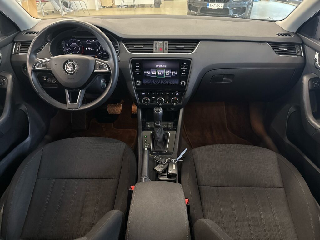 Skoda Octavia 2019 Musta