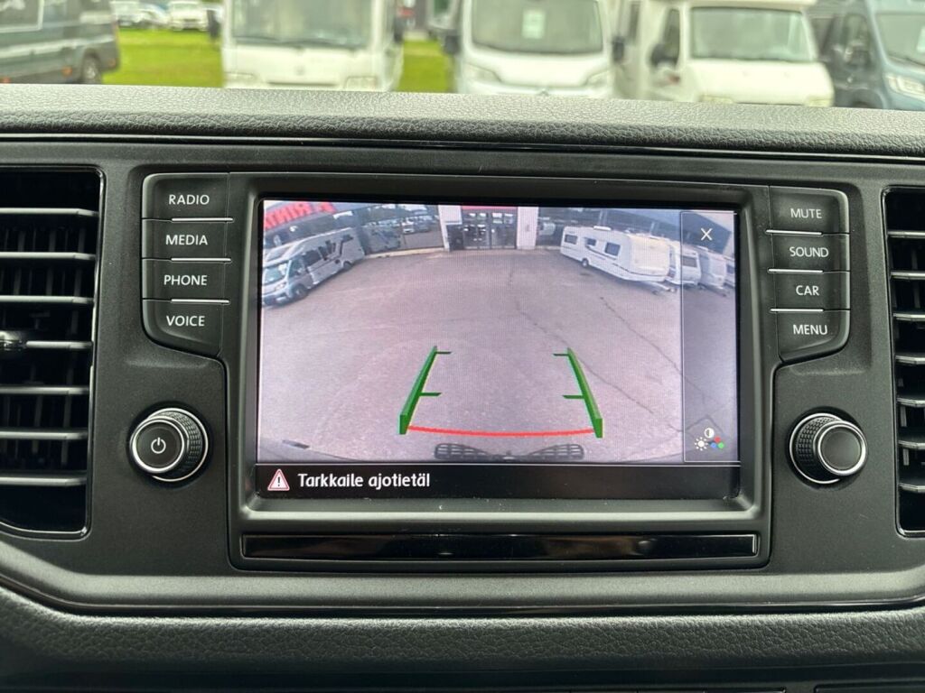 Volkswagen Crafter 2020 Musta