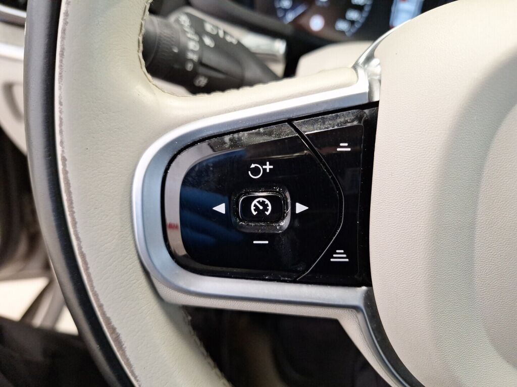 Volvo V60 2019 Harmaa