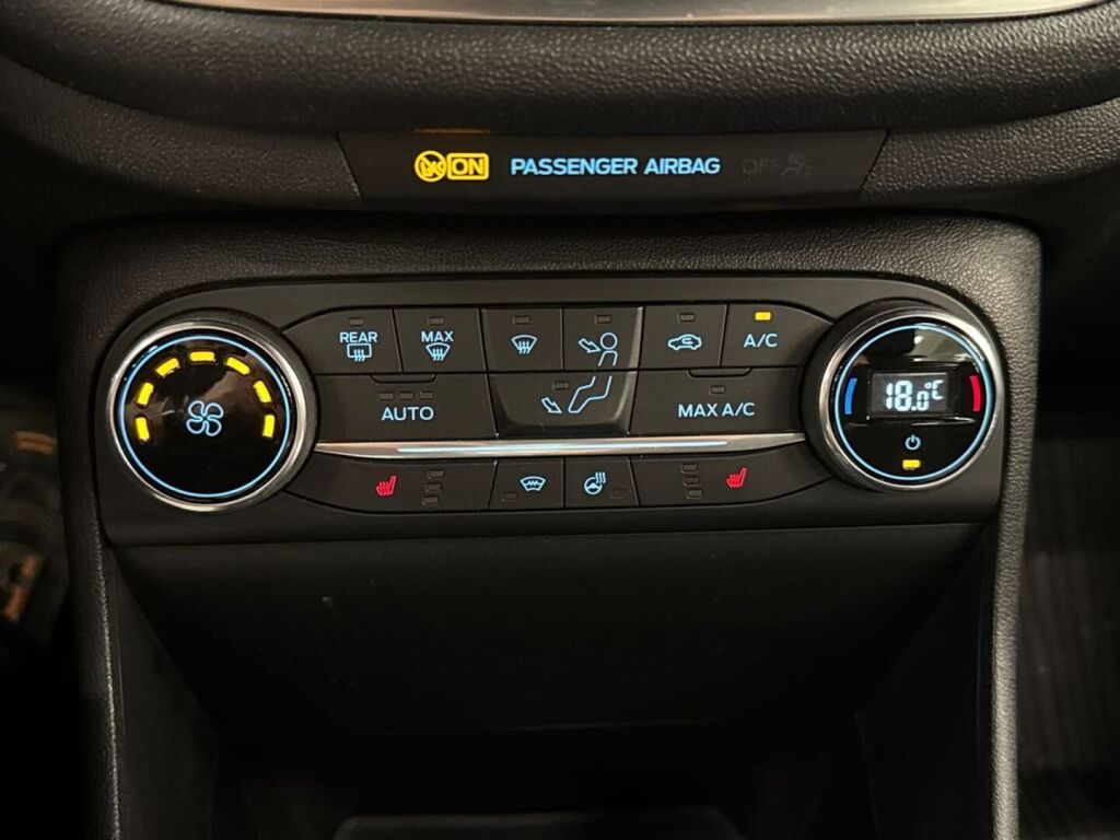 Ford Fiesta 2019 Musta