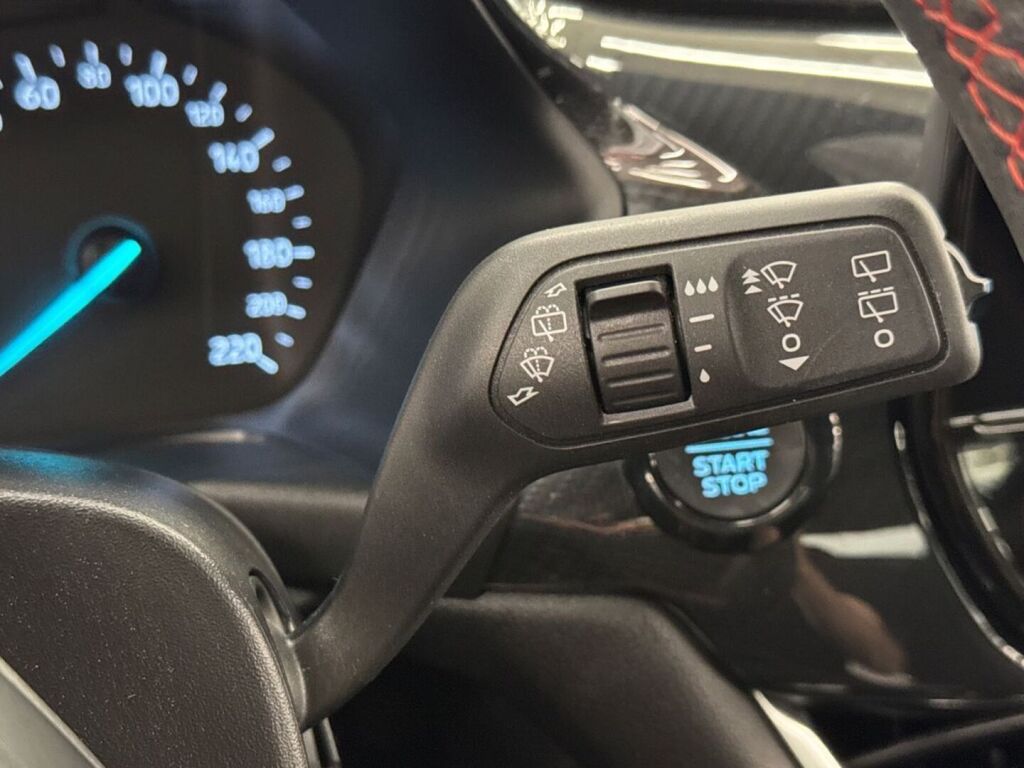 Ford Fiesta 2019 Musta