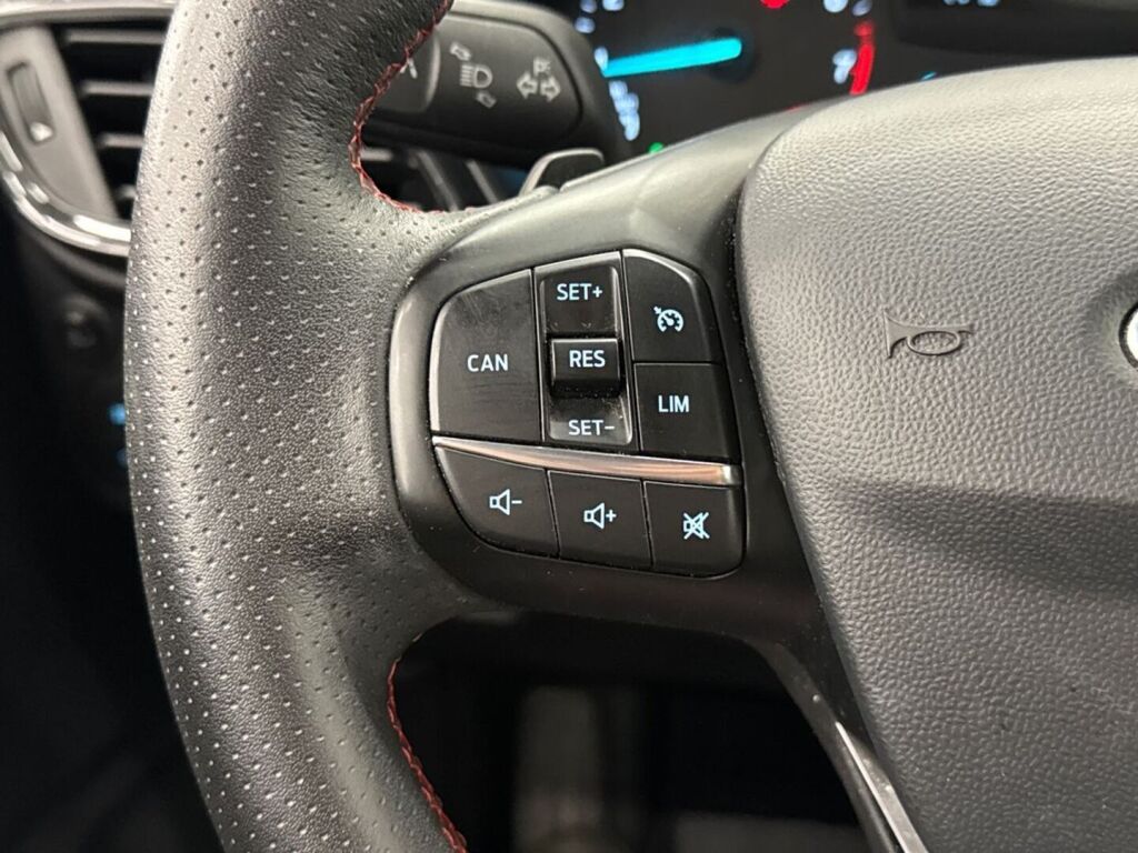 Ford Fiesta 2019 Musta