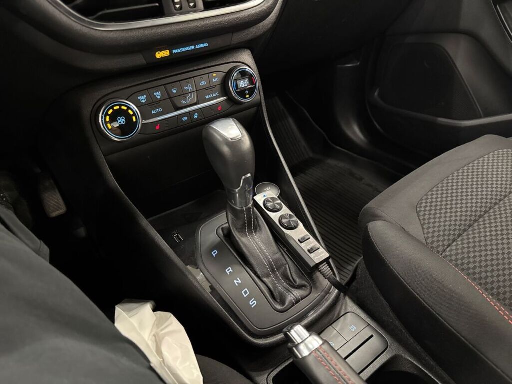 Ford Fiesta 2019 Musta