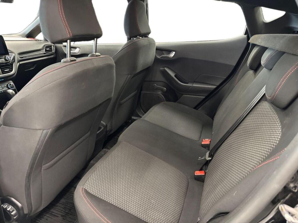 Ford Fiesta 2019 Musta
