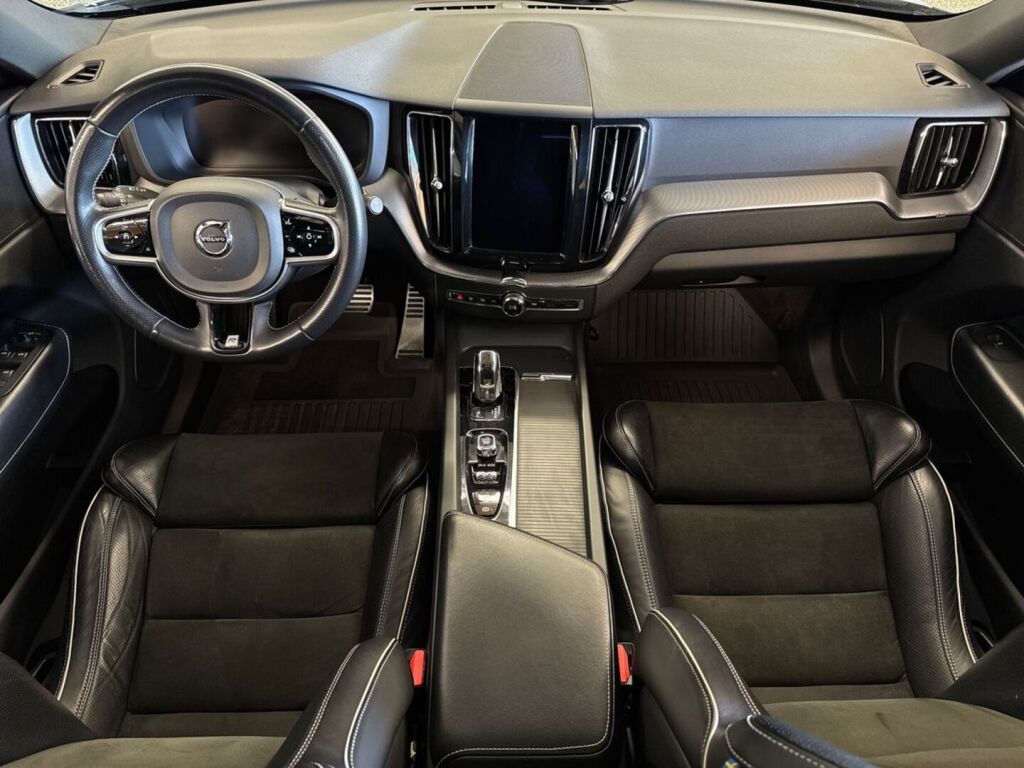 Volvo XC60 2018 Harmaa