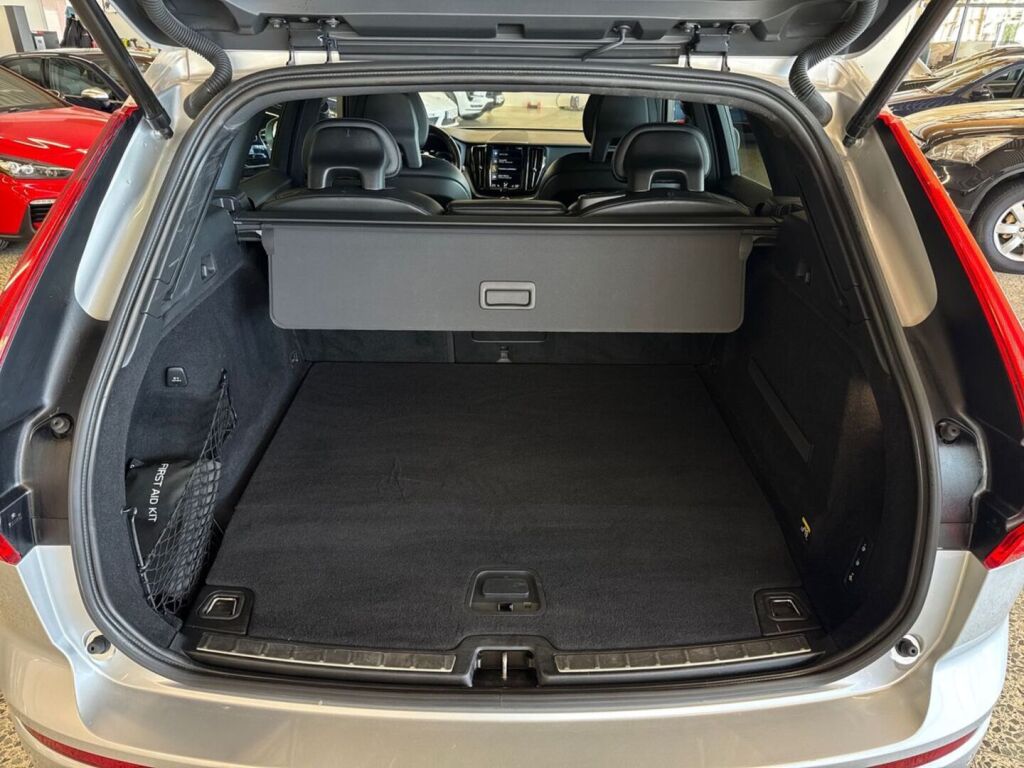 Volvo XC60 2018 Harmaa