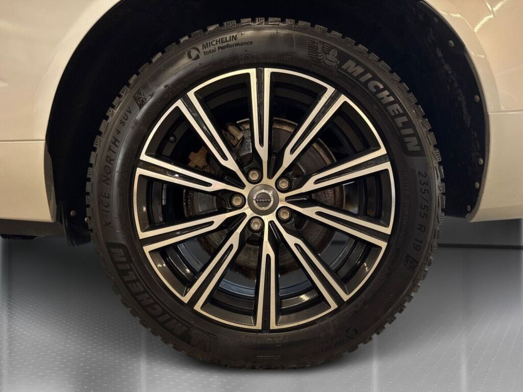 Volvo XC60 2018 Harmaa