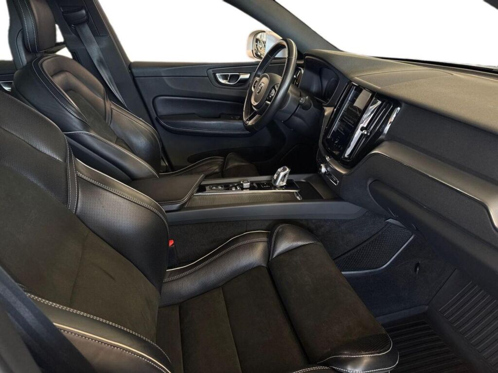 Volvo XC60 2018 Harmaa