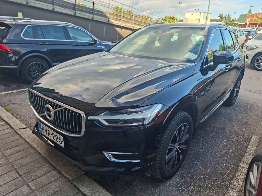 Volvo XC60 2019 Musta