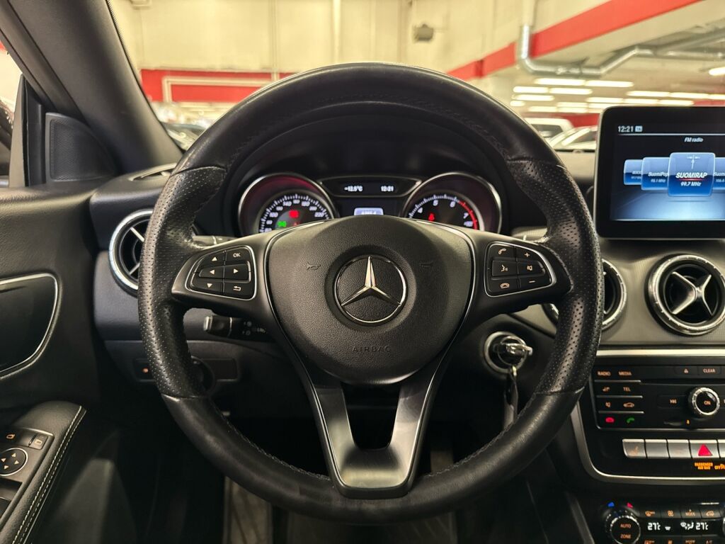 Mercedes-Benz CLA 2019 Musta