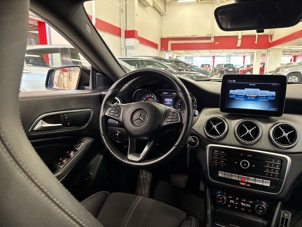 Mercedes-Benz CLA 2019 Musta