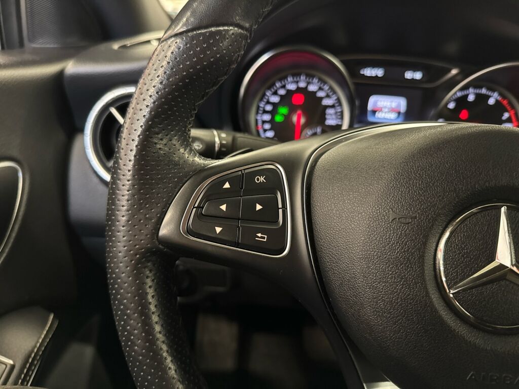 Mercedes-Benz CLA 2019 Musta