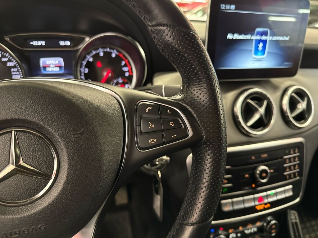 Mercedes-Benz CLA 2019 Musta