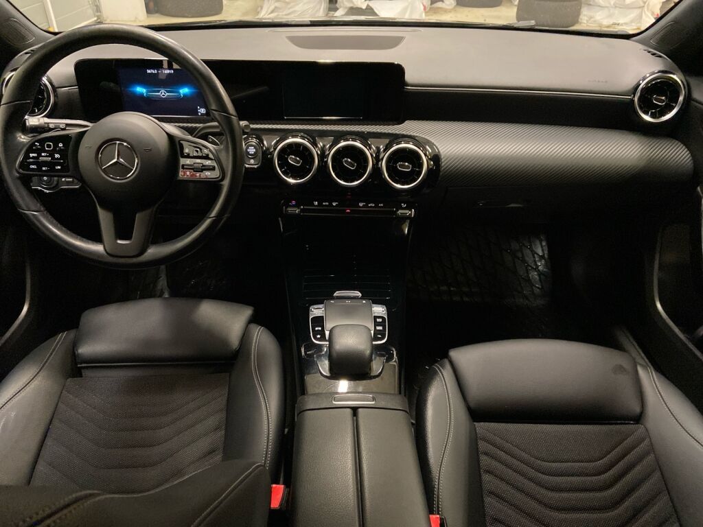 Mercedes-Benz A 2019 Musta