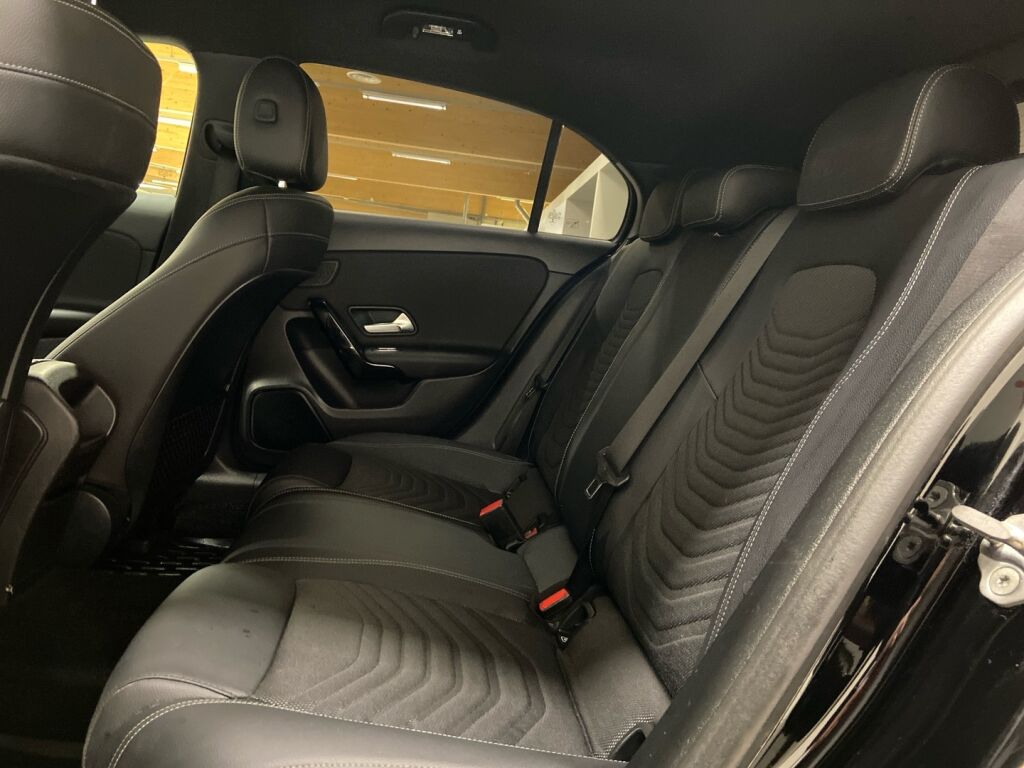 Mercedes-Benz A 2019 Musta