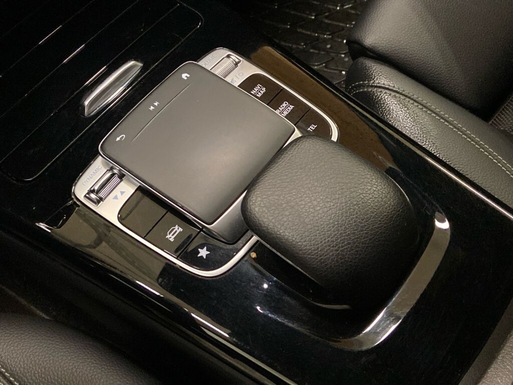 Mercedes-Benz A 2019 Musta