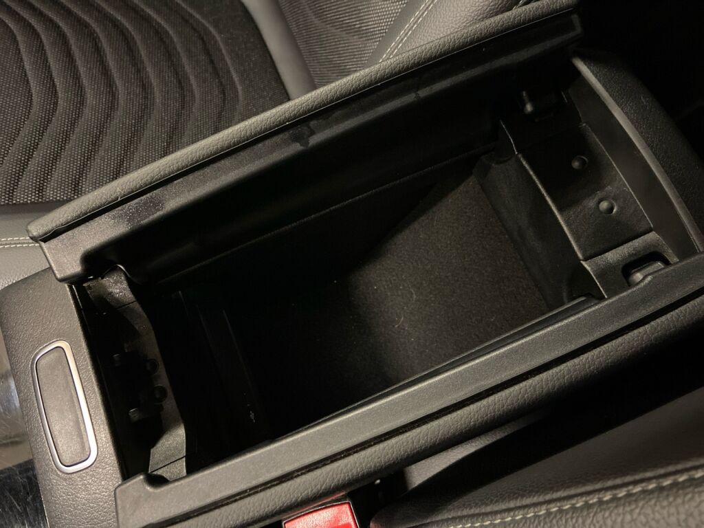 Mercedes-Benz A 2019 Musta