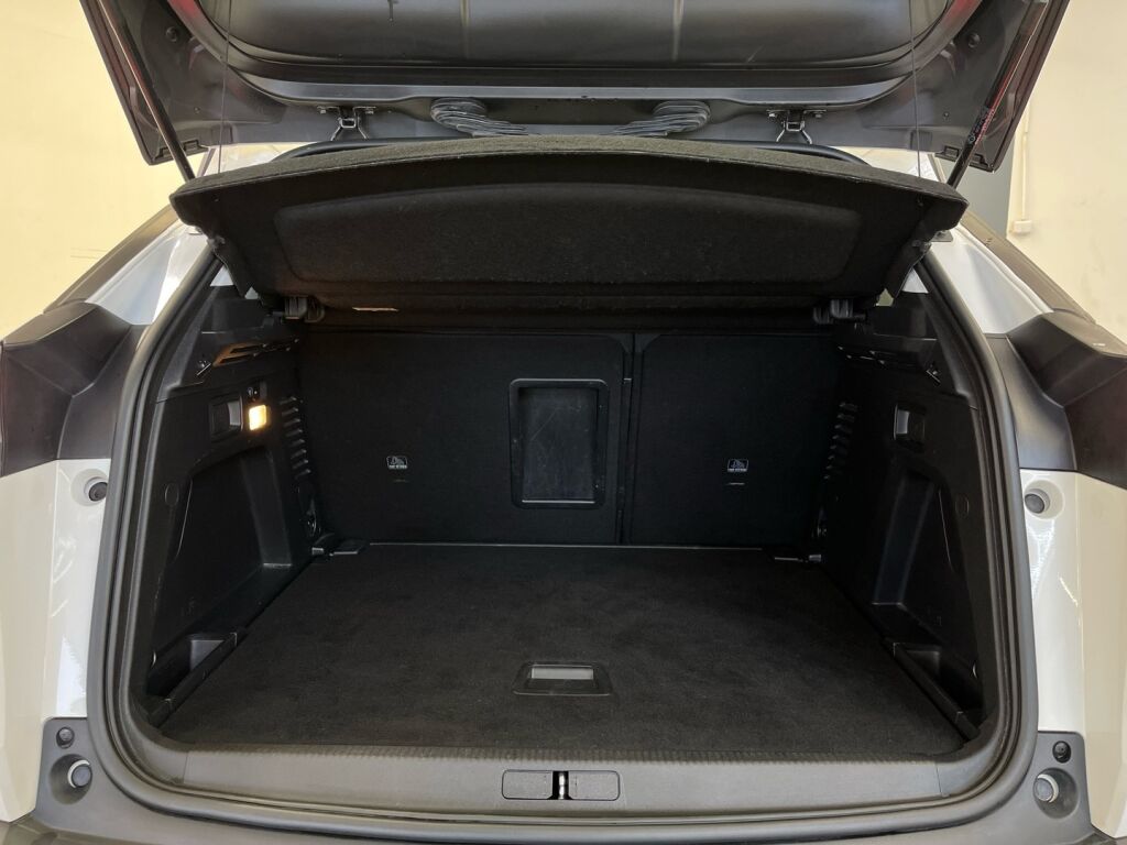 Peugeot 3008 2019 Valkoinen