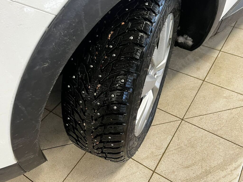 Peugeot 3008 2019 Valkoinen