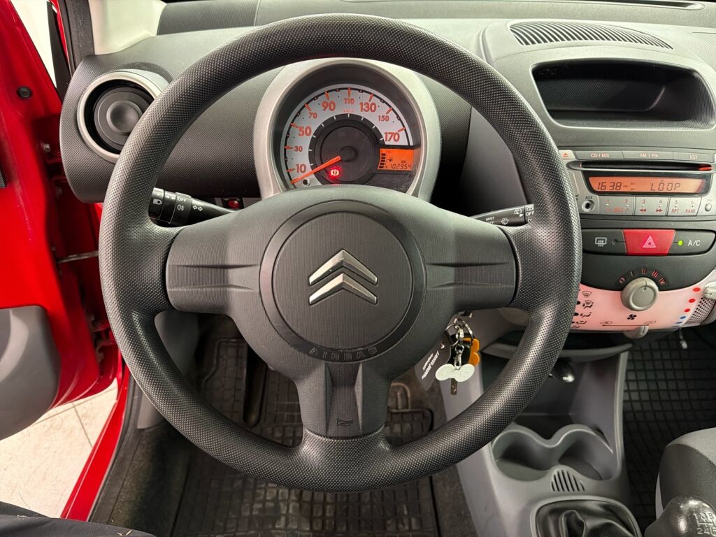 Citroen C1 2010 Punainen