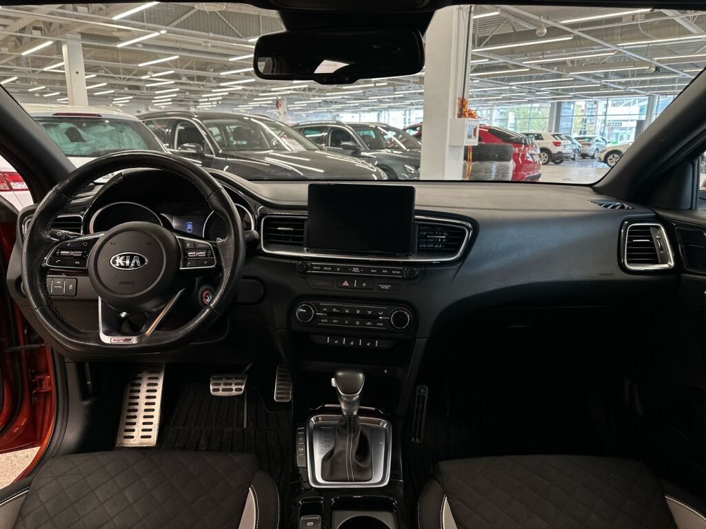 Kia ProCeed 2019 Oranssi