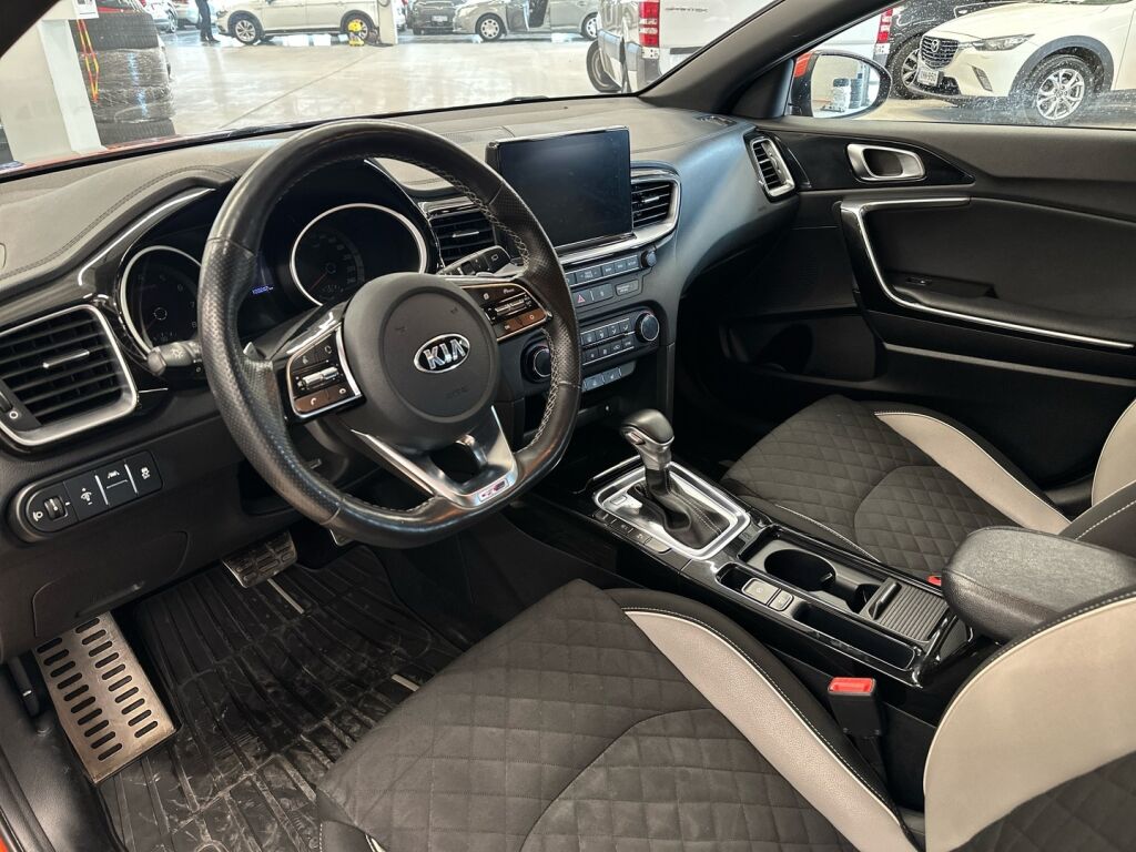 Kia ProCeed 2019 Oranssi