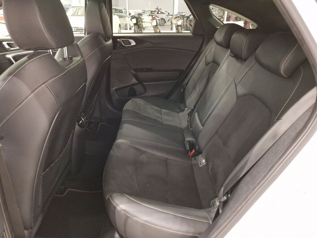 Kia ProCeed 2019 Valkoinen