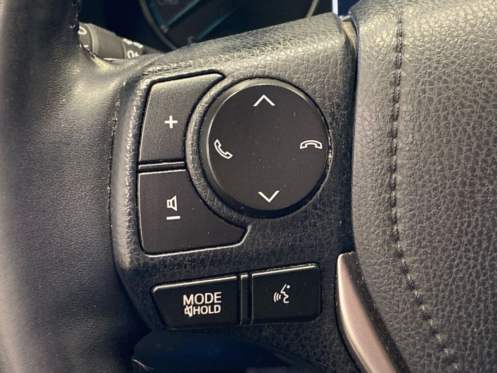 Toyota RAV4 2019 Ruskea (beige)