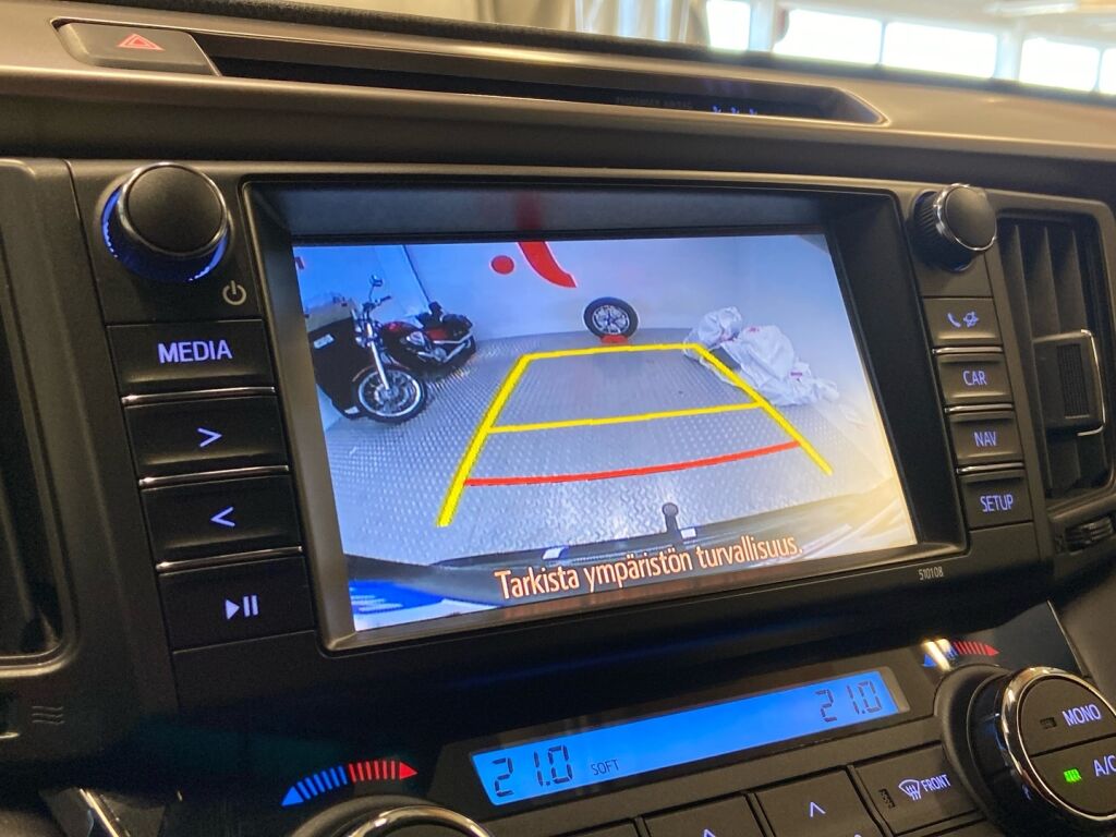 Toyota RAV4 2019 Ruskea (beige)