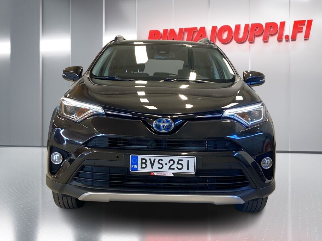 Toyota RAV4 2019 Ruskea (beige)