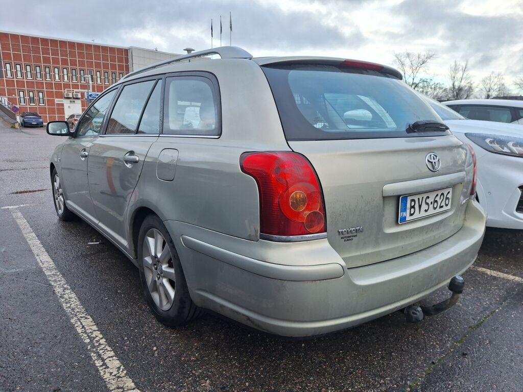 Toyota Avensis 2006 Vihreä